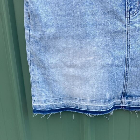 Women’s Denim Acid Washed Comfy Released Hem Mini Shirt Size 18 - Picture 3 of 11